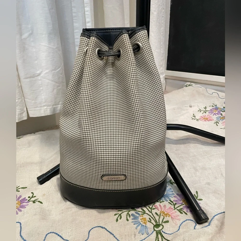 90’s houndstooth Esprit bucket backpack